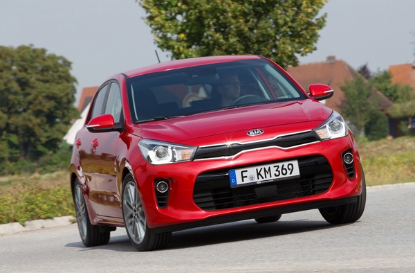 kia-rio-detailed-new-pics-18