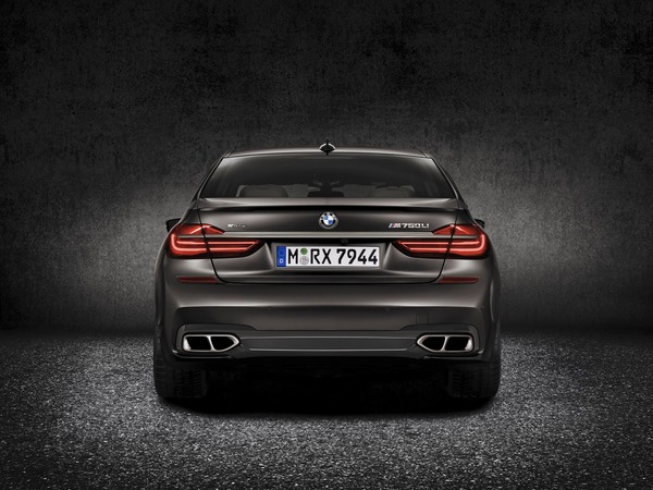 BMW-M760Li-xDrive-4