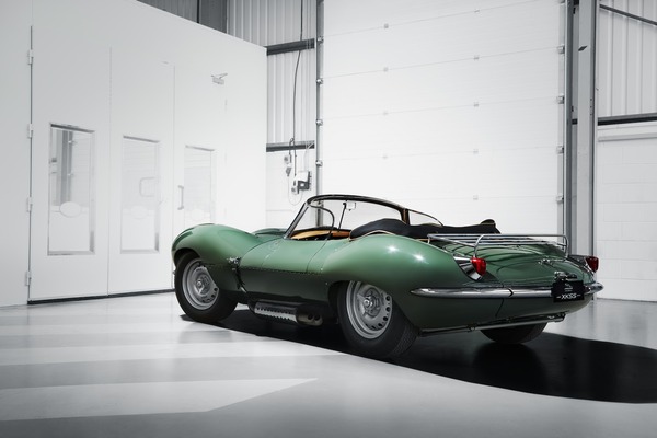 XKSS Rear 3_4