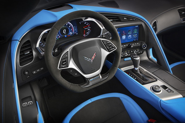 2016-CorvetteGrandSport-13