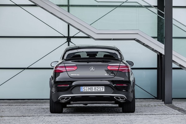 Mercedes_GLC_Coupe_43_AMG-13