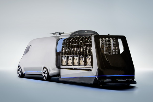 Mercedes-Vision-EV-Van-05