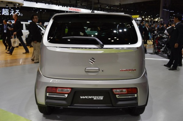 Suzuki-Alto-Works-rear-at-the-2015-Tokyo-Motor-Show--900x598