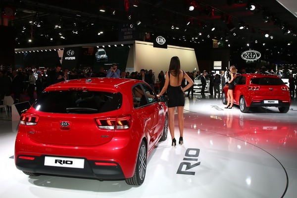 kia-rio-paris-livepics-5