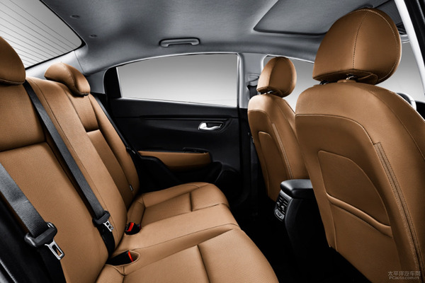 2017-Kia-K2-rear-seats