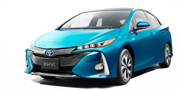 スマートコミュニティjapan 16 トヨタ 新型 プリウスphv の日本仕様車を公開 生まれ変わる新型車たち