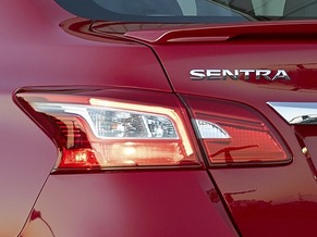 2016-Nissan-Sentra-FL-7