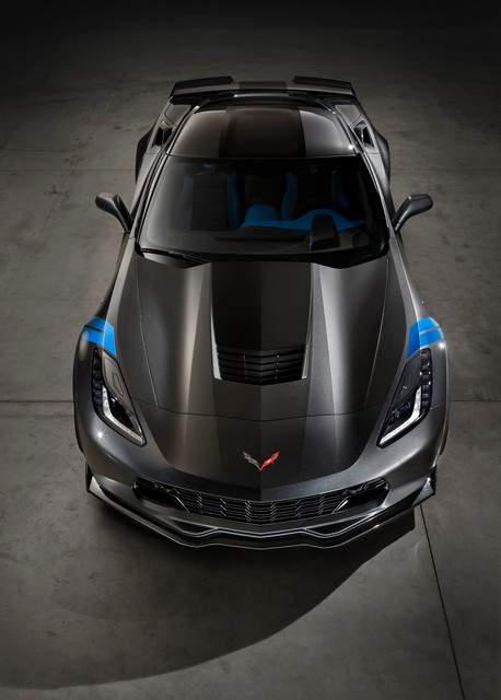 2016-CorvetteGrandSport-09