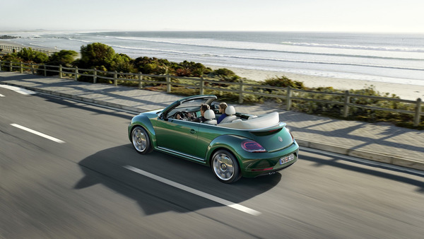 2016-volkswagen-beetle-for-europe-4