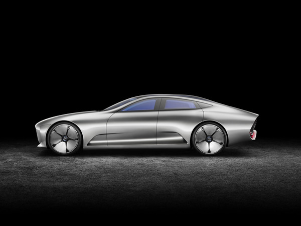 Mercedes-Benz-Concept-IAA-32