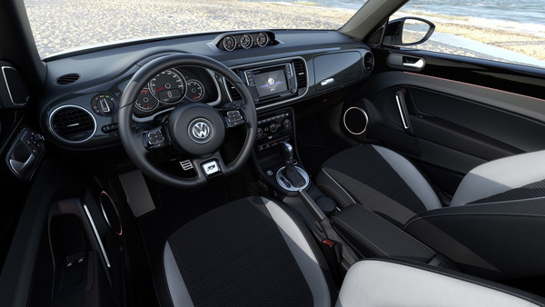 2016-volkswagen-beetle-for-europe-6