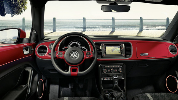 2016-volkswagen-beetle-for-europe-5