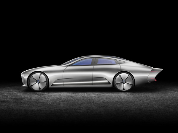 Mercedes-Benz-Concept-IAA-33