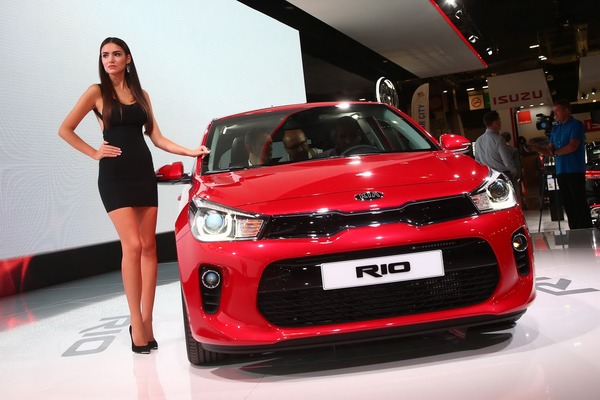 kia-rio-paris-livepics-3