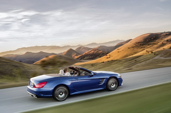 2016 Mercedes-Benz SL 29