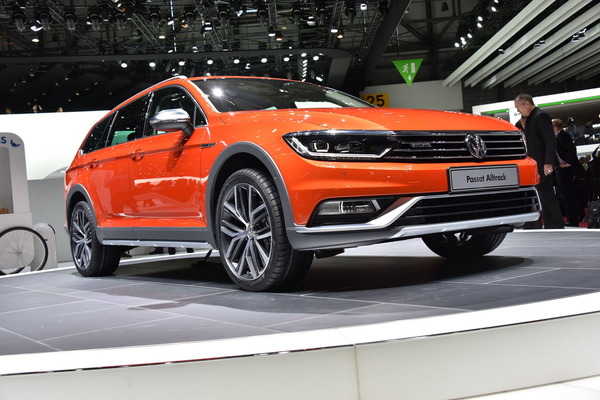 2015-VWPASSATALT-01