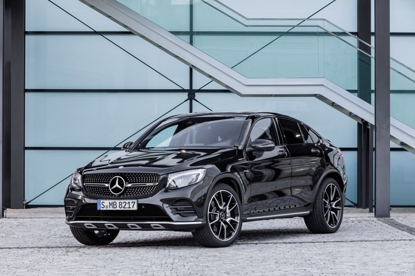 Mercedes_GLC_Coupe_43_AMG-10