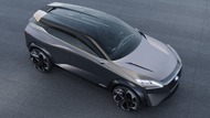 e49f6736-nissan-unveils-imq-concept-geneva-43