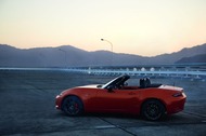 04af0e3d-mazda-mx-5-30th-ann-4