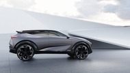 b2b7fd04-nissan-unveils-imq-concept-geneva-46