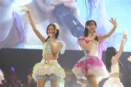 akb12041605040000-p1