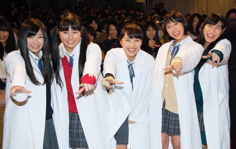 2045279_201412010549046001417440656c