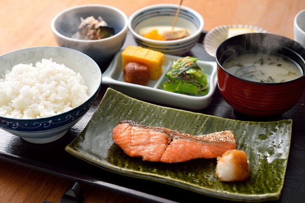 img_breakfast_yakichi