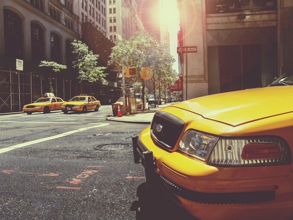 taxi-238478_640_e