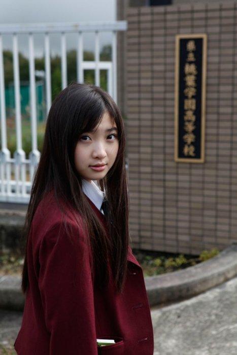 有安杏果　制服