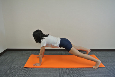 体幹+バランス力向上を目指す腕立てトレーニング 体幹+バランス力向上を目指す腕立てトレーニング