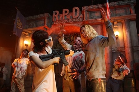 USJ「バイオハザード」でゾンビと戦闘! マシンガン連射に「快感」の声
