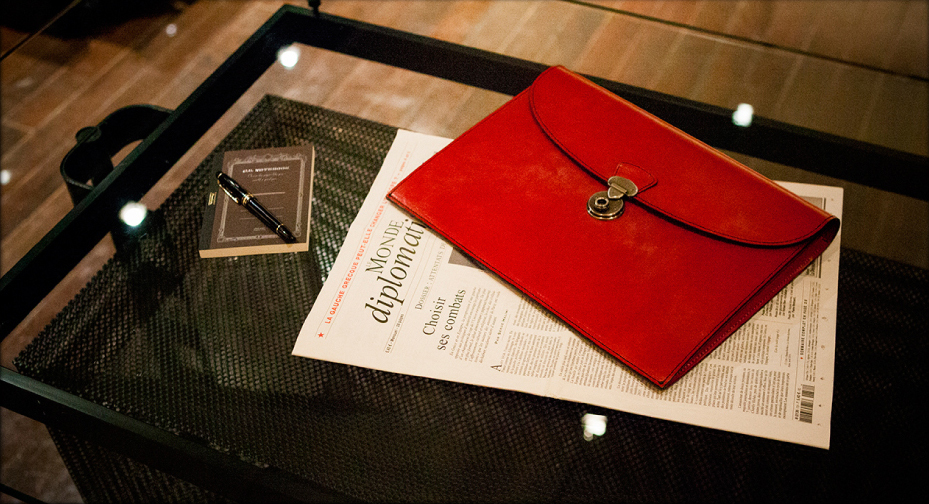 ブライドル・ロイヤルクラッチ