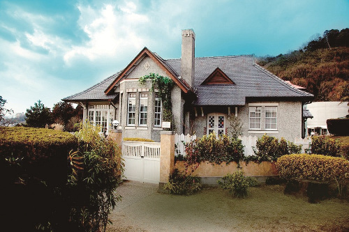 旧平賀邸(川西市郷土館)