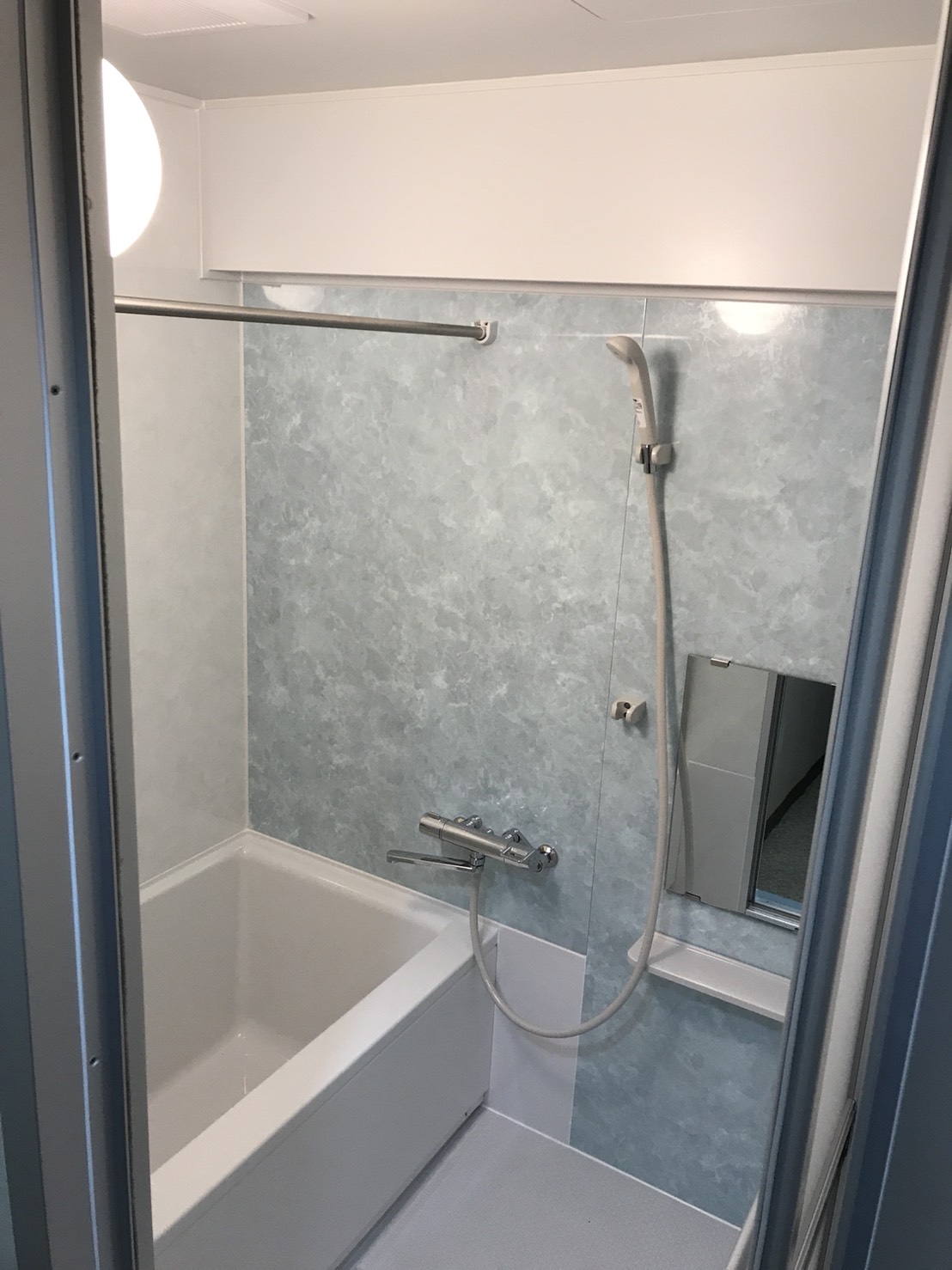 2E107C45-0680-4371-B3A6-BCC95E2F3296