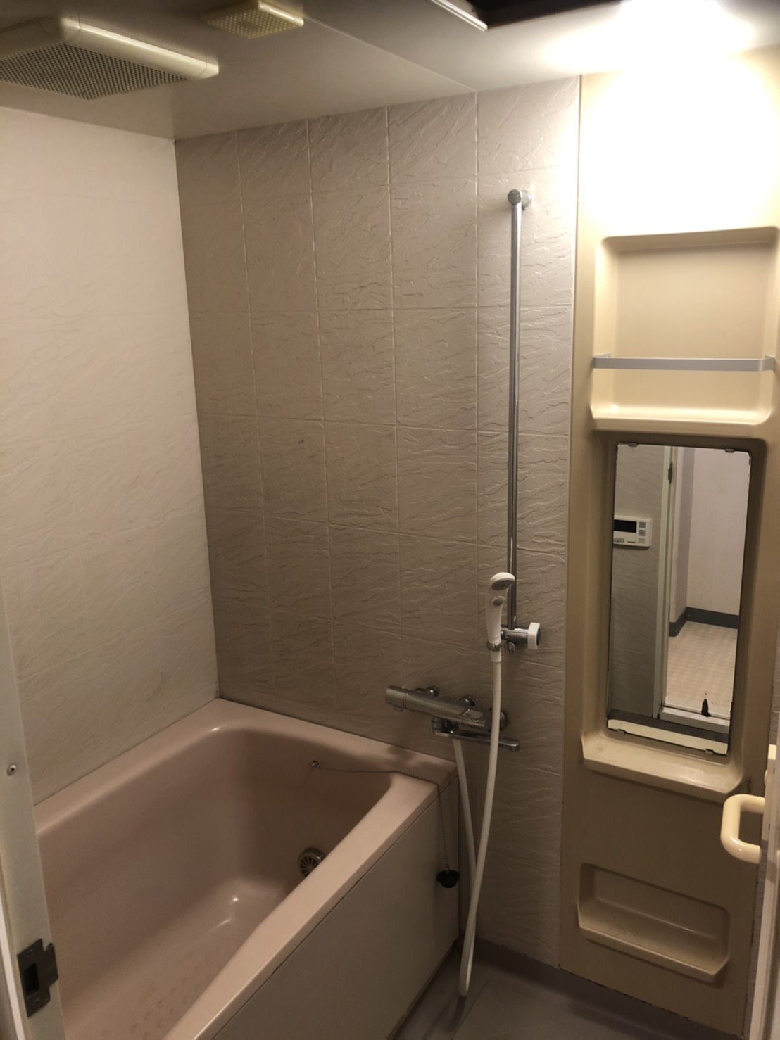 7076AFAC-2C67-47A9-A8D7-D1F95B1EF546