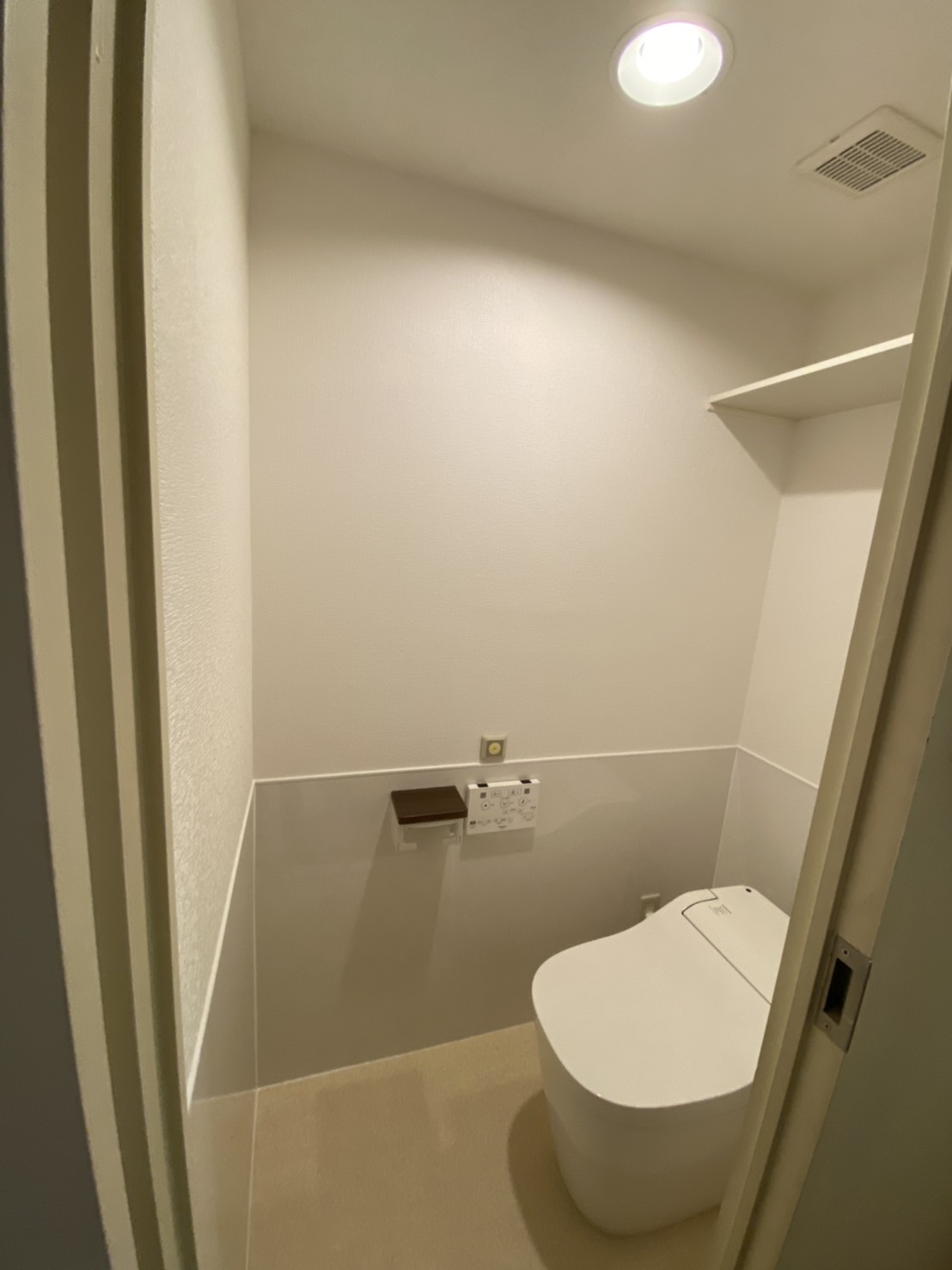 5EFBCDBE-7AB3-45E1-92CF-0985137B27C1