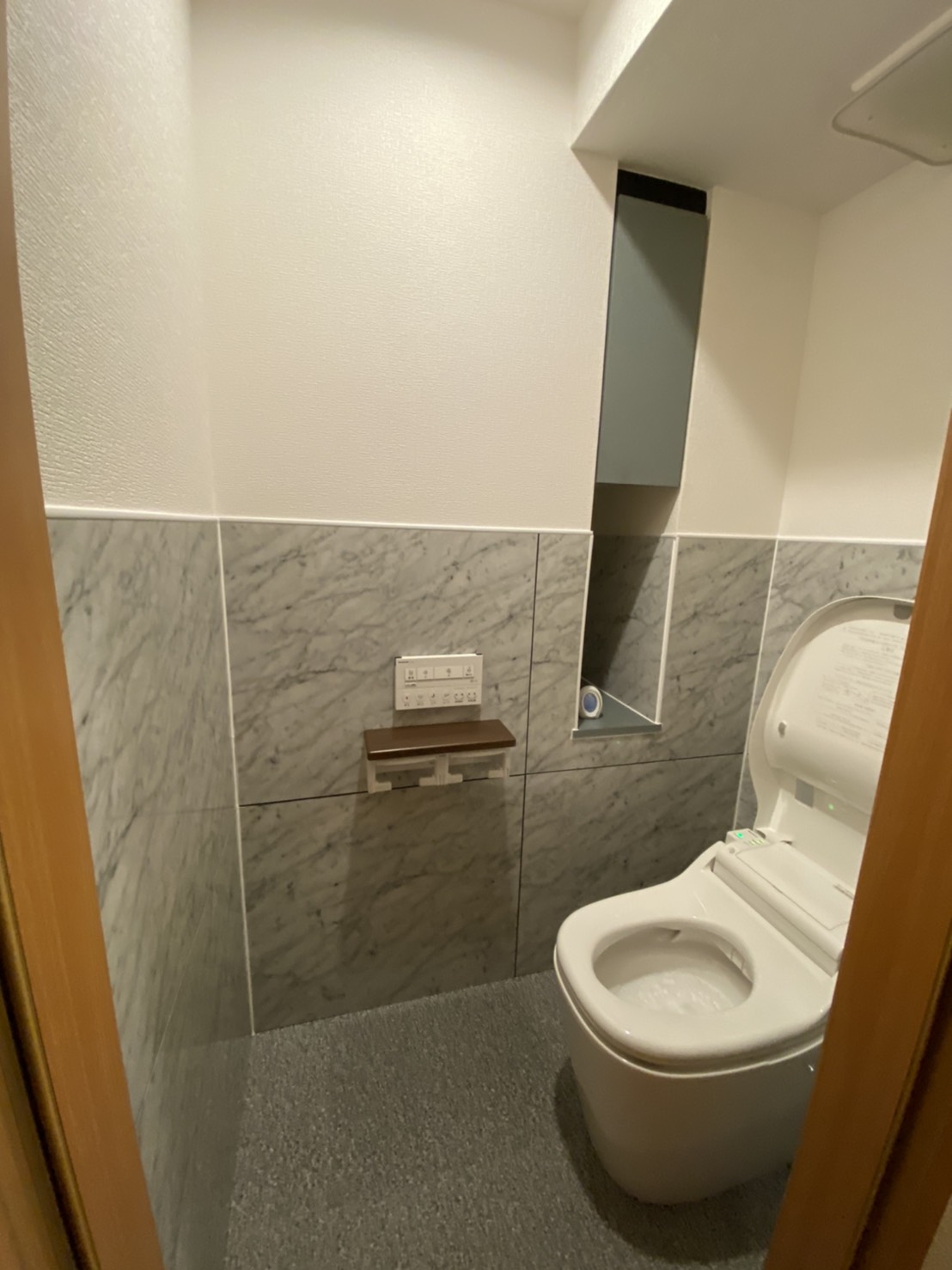 A44A1AC1-8DAD-405C-A736-A074793D8CB6