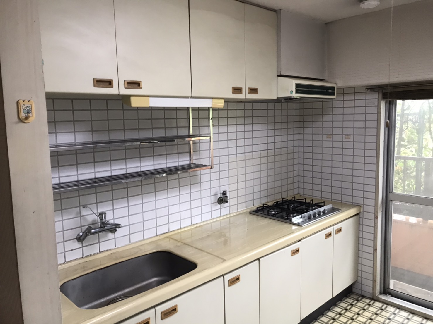 C7B7C170-B0B8-4272-946A-B107BCA9FB21