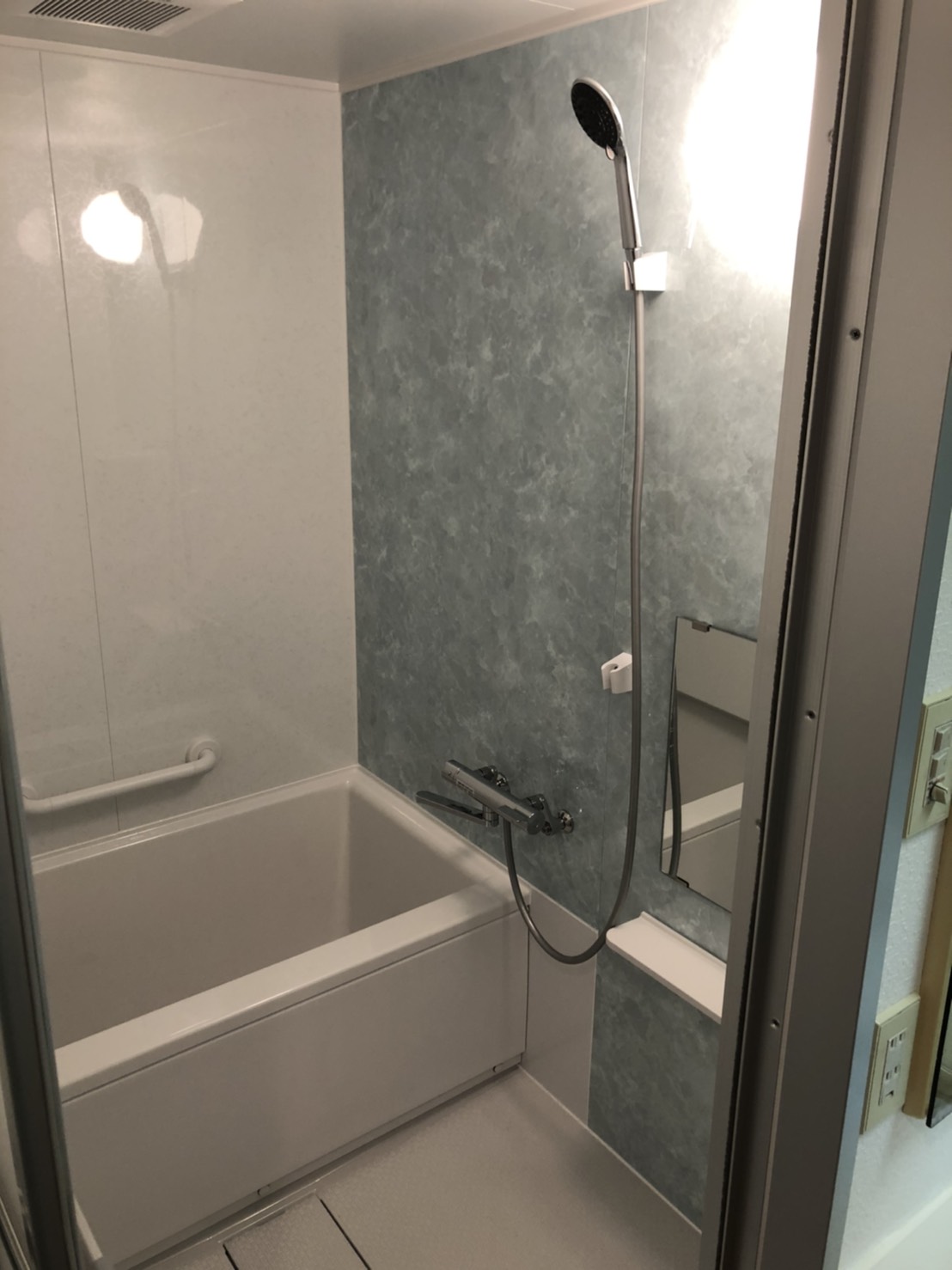 FCF91FA8-704A-4A90-AAD7-CA291D0B25DD