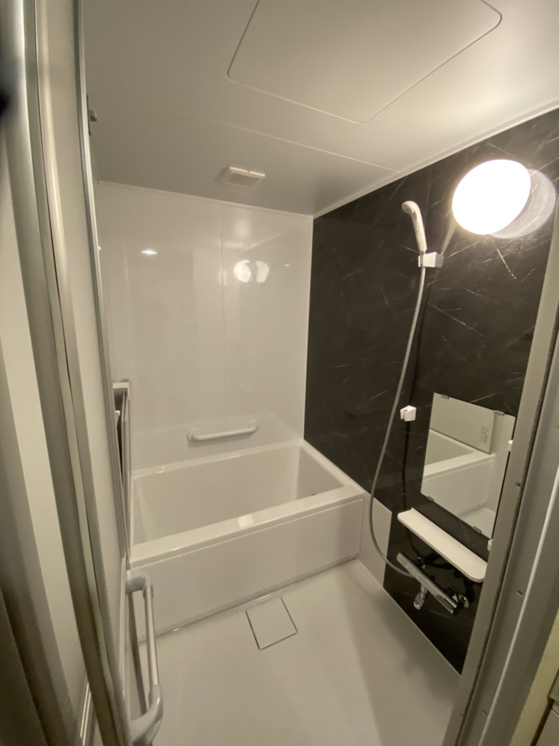 10278B52-1428-430B-8D9A-C7C943D088C9