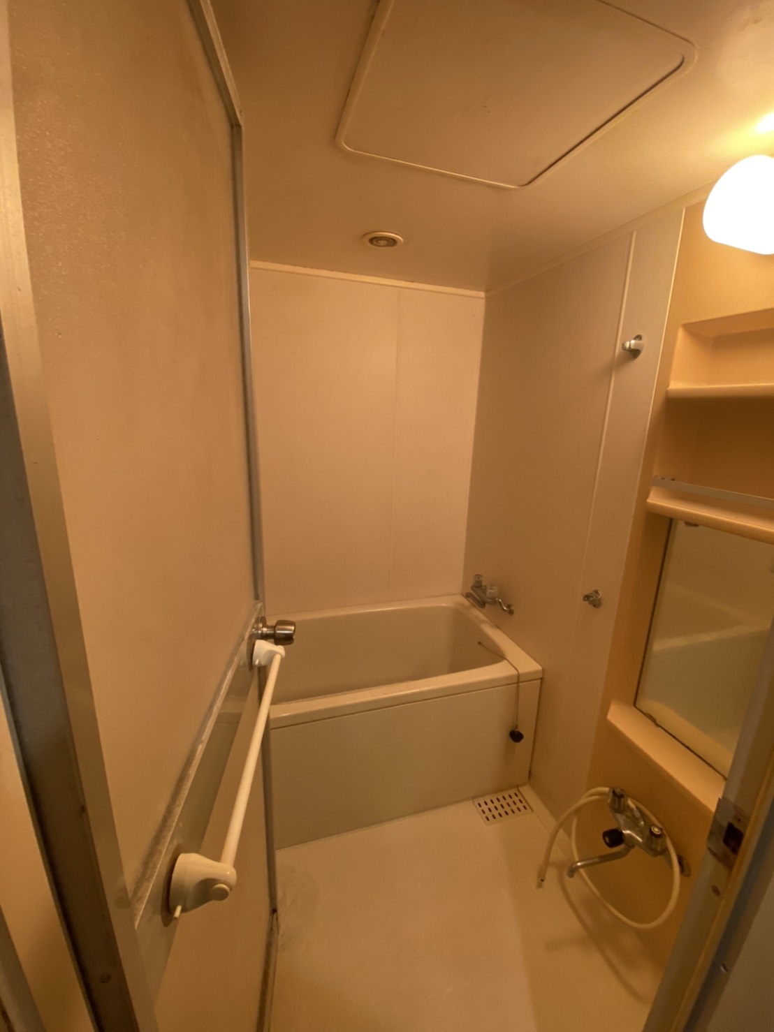 F6B87E6E-392B-426D-8C0C-92BA0CB43806