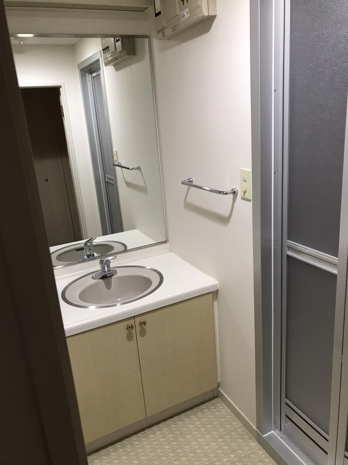 F475A8DF-A69B-4418-ABD2-2055D2BCD6A1