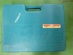 マキタ　インパクトレンチTW200DRA