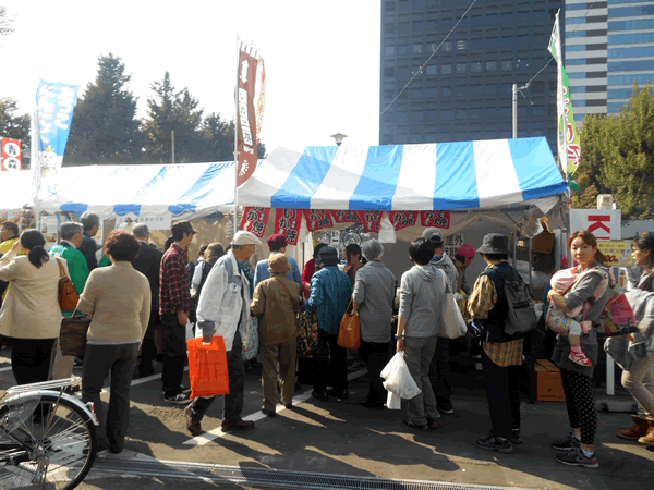 青森人の祭典、ボランティアで参加