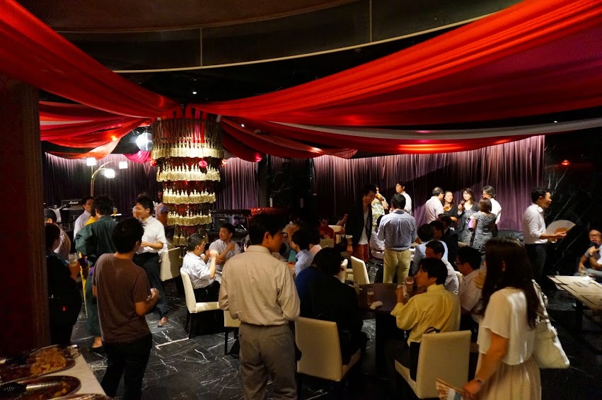 会社創立パーティー