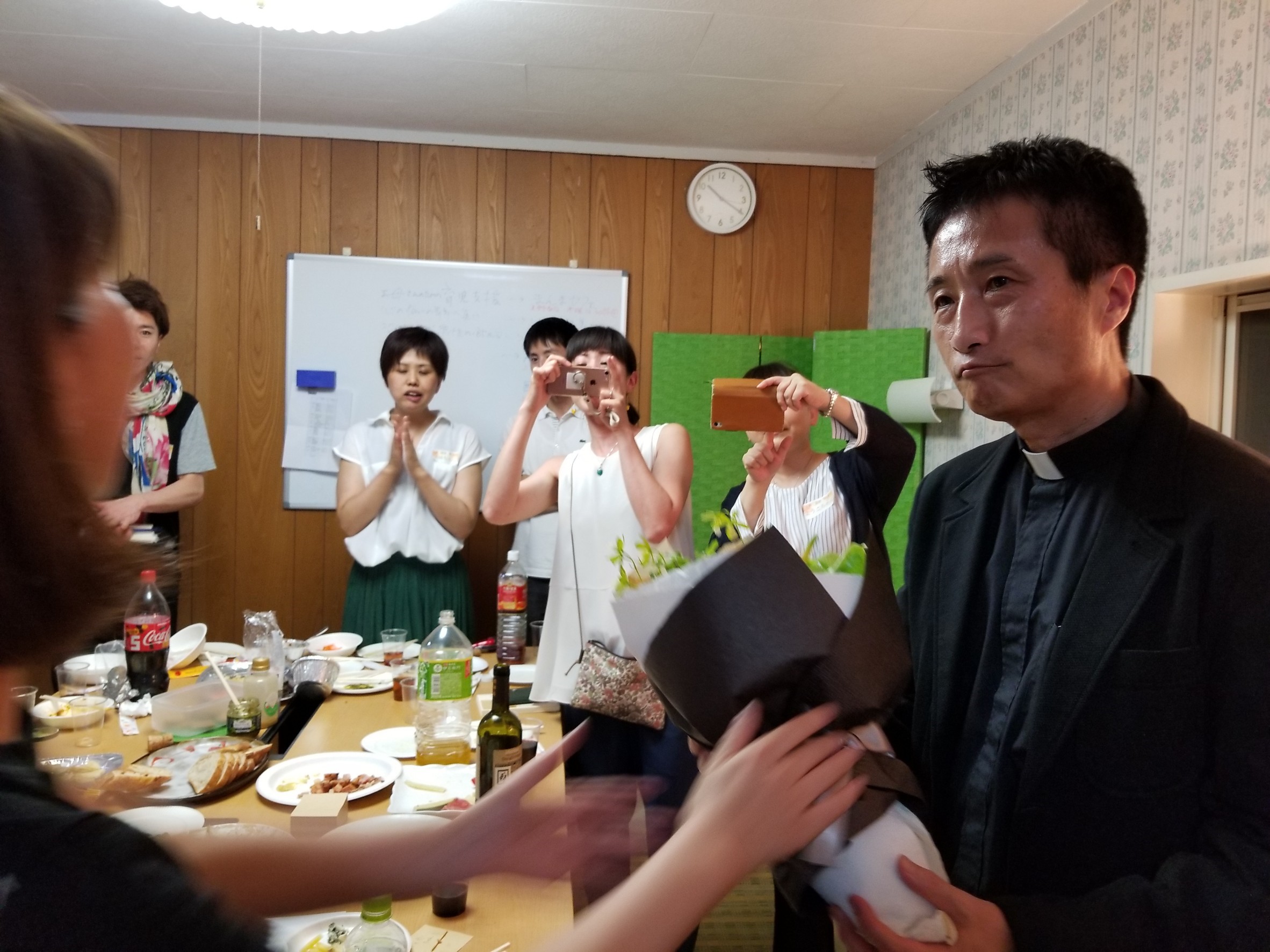 兼ちゃん先生のしあわせ講座　晴佐久神父様と幸せに感謝する仲間達の会