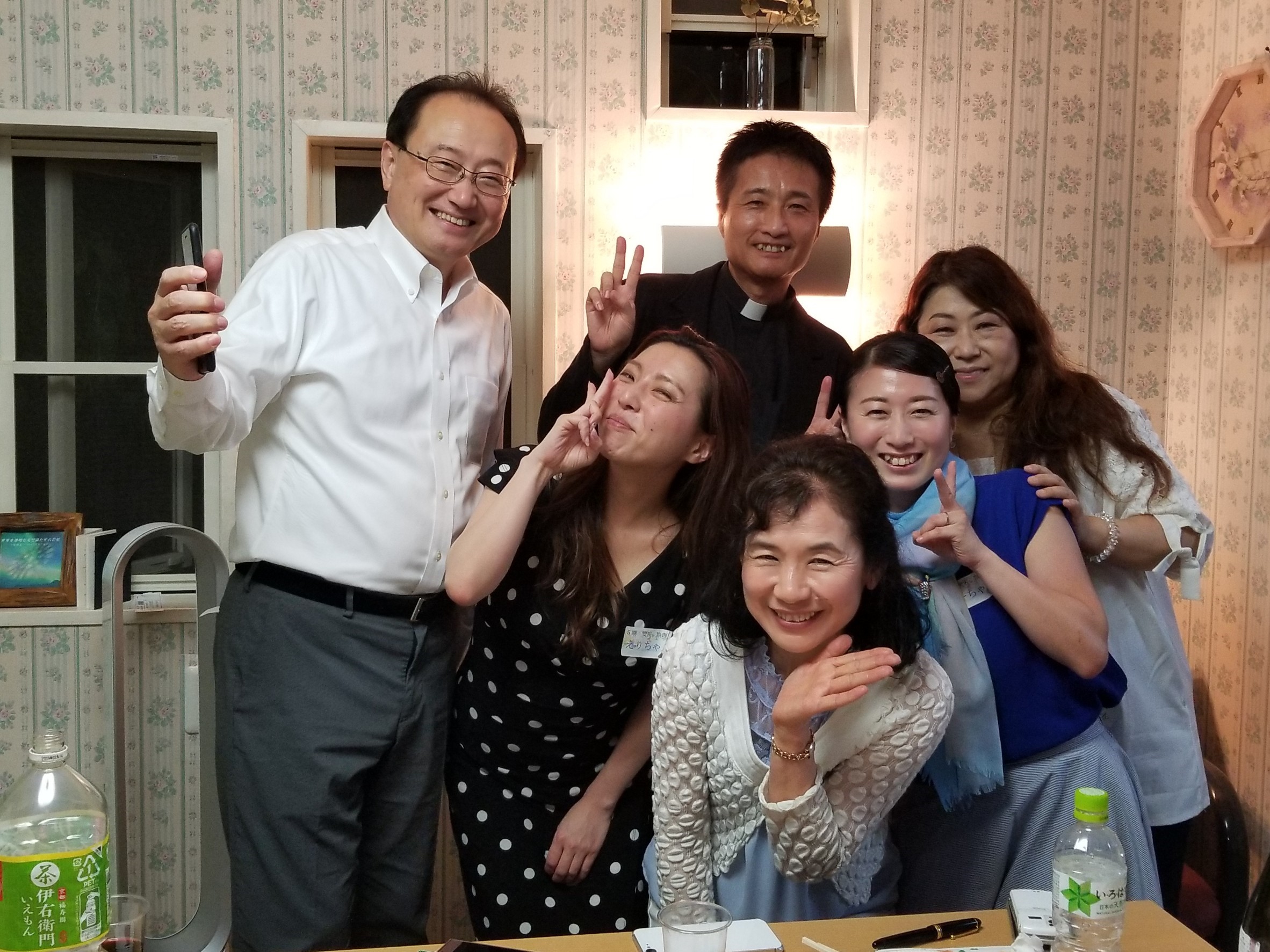 兼ちゃん先生のしあわせ講座　晴佐久神父様と幸せに感謝する仲間達の会