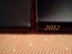 無印手帳と帝人手帳の厚み比較