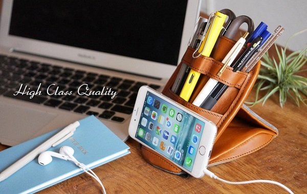 ペンケースなのにスマホスタンド？省スペース化に最適な『STAND UP PENCASE』