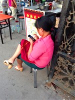 中国、親の7割がスマホに気を取られ子どもに冷たく対応―韓国メディア